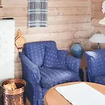 Traditional Family By Idyllic Tarn Feriehus